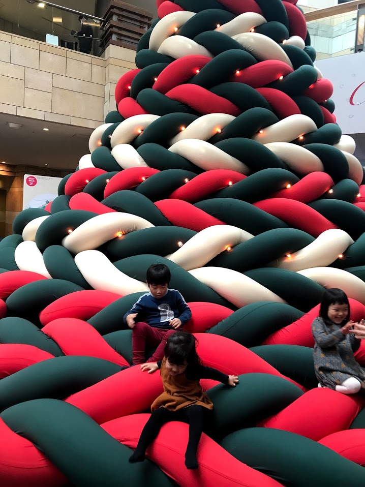 A Nap-able Christmas Tree Emerges in Roppongi Hills